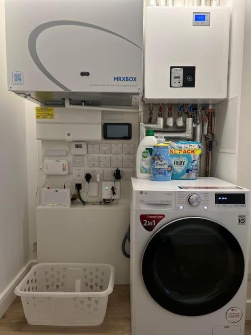 Luxurious High Spec 1 Bedroom * Londra
