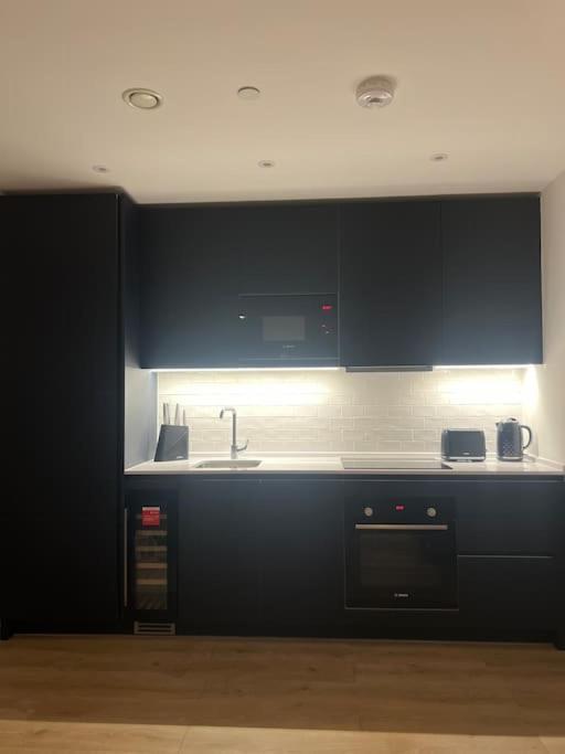 Luxurious High Spec 1 Bedroom Apartament